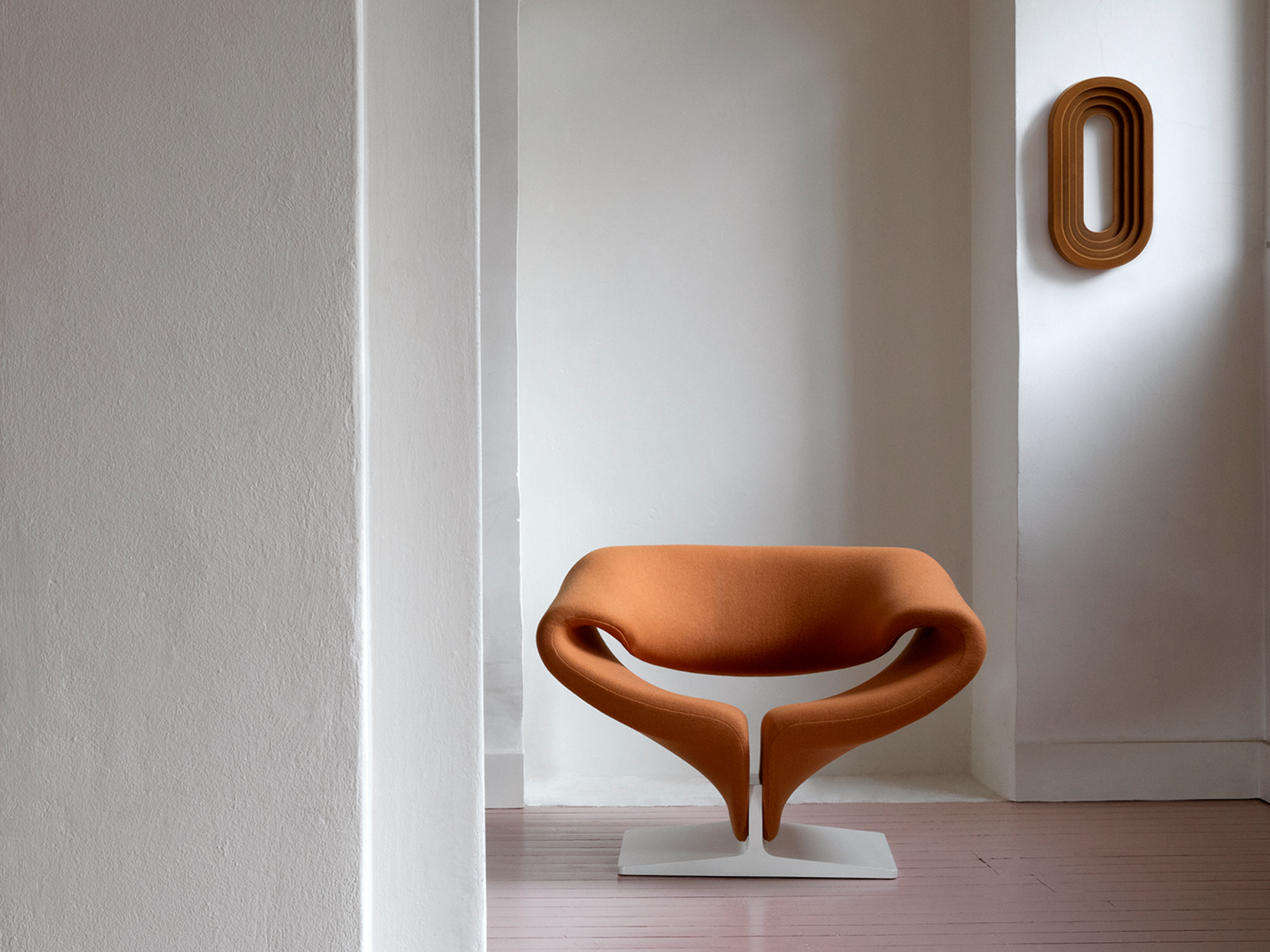 Artifort Ribbon: de ontwerper van deze stoel verdient een lintje main image